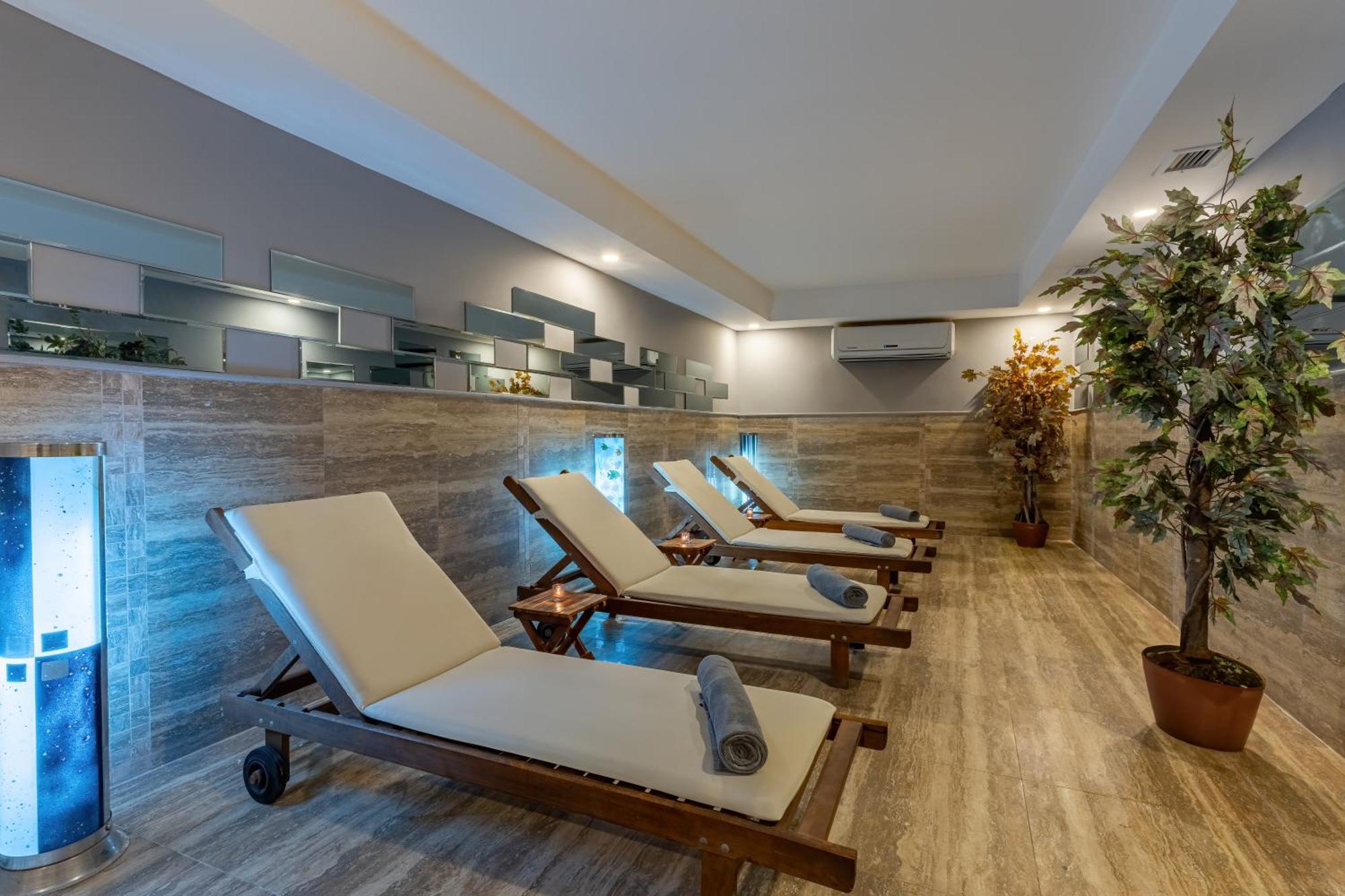 Odelia Resort Hotel 쿠사다시 외부 사진